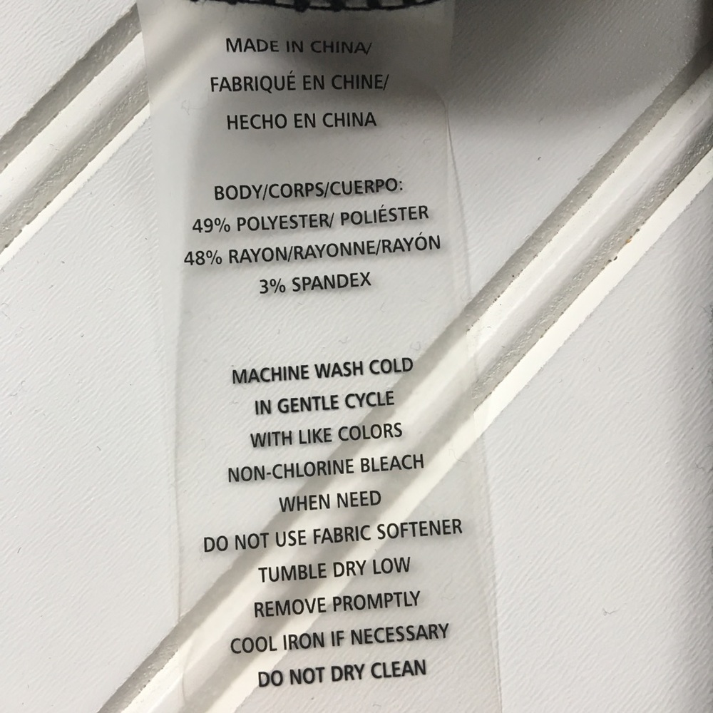 Betsy Johnson LOVE IS ALL THERE IS Performance sweatshirt SIZE XS - Picture 6 of 8